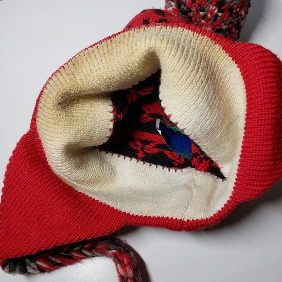 Nordic Pom Pom Winter Ski/Snowboard Hat w/ Tassles - Picture 7 of 8